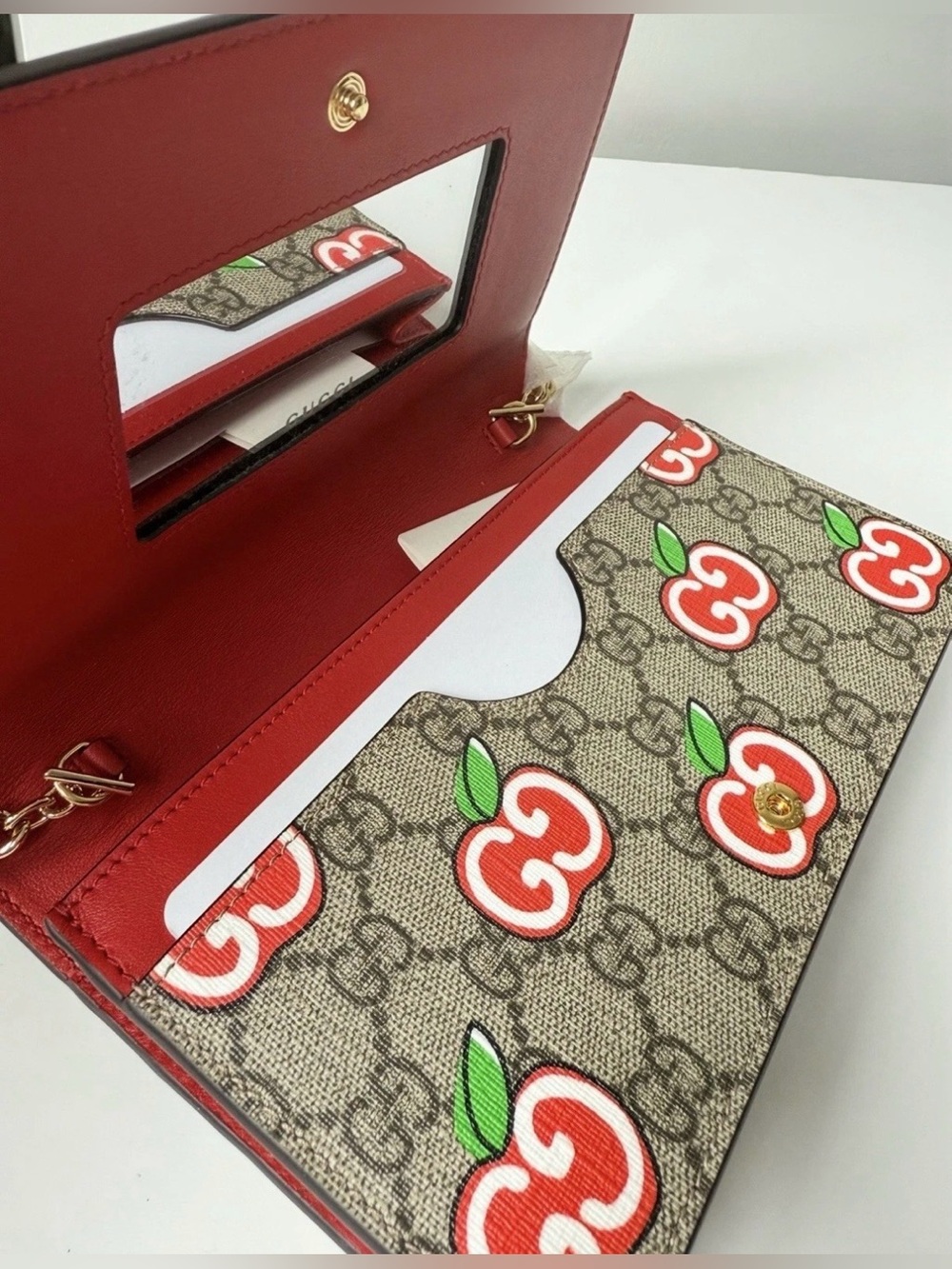 Gucci GG Supreme Apple Print Wallet on Chain WOC Limited Edition